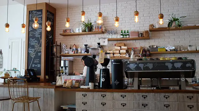 A coffee shop that can be a family business.